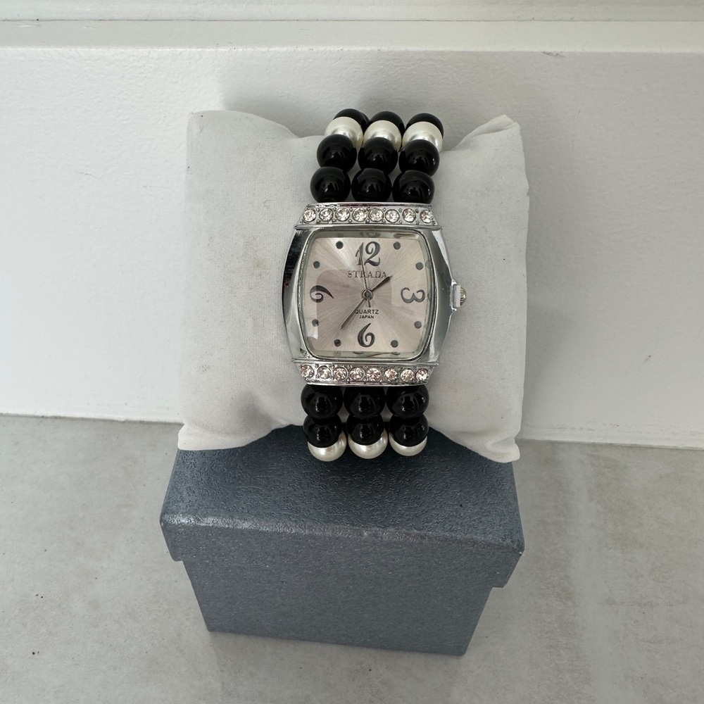 New Strada Quartz Silver Crystal Watch w/a Faux Black & White Pearl Wristband